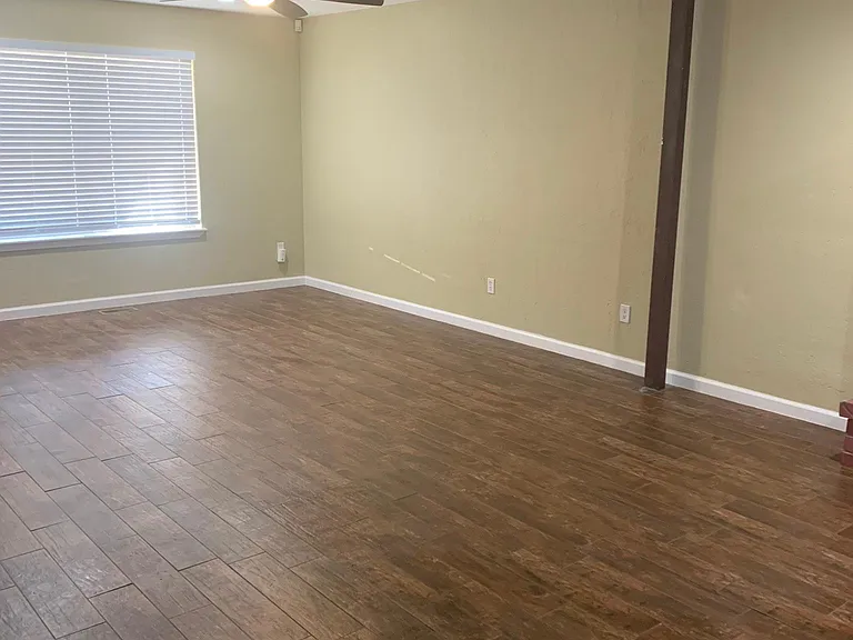 620 Smalley Dr — Photo 14