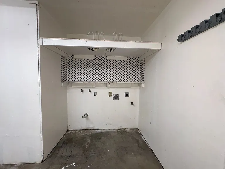 1209 Vienna Ct — Photo 18