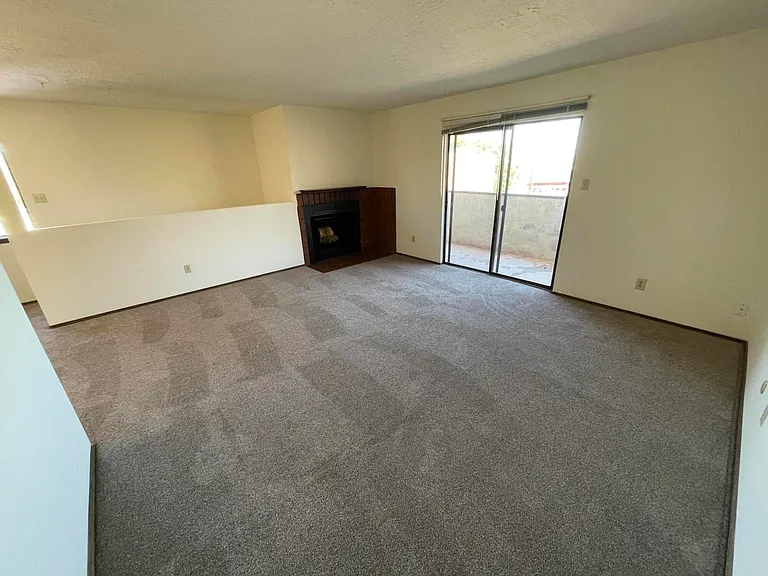 11420 Prospect Ave NE #D — Photo 4
