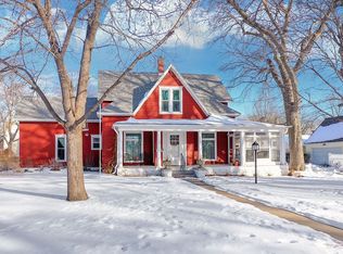 717 W 21st St, Kearney, NE 68845