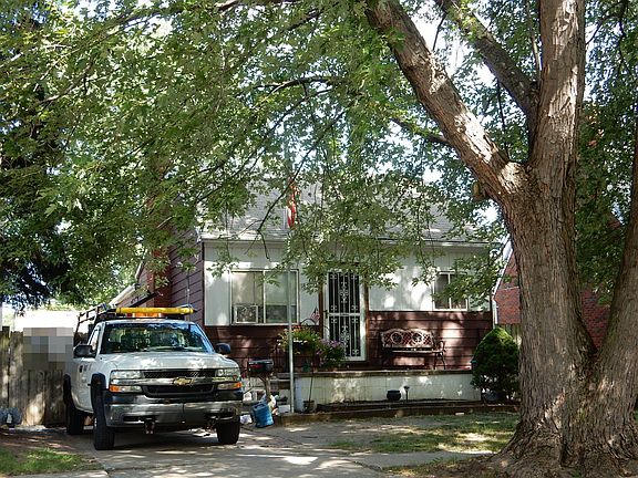 3rd image of 18325 Hanna St