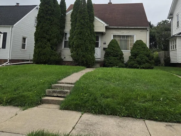 230 Mont Royal Dr, Toledo, OH 43608