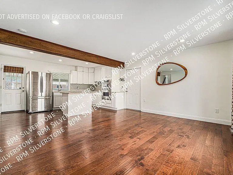 2226 Orpington Dr — Photo 4