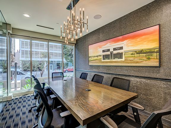 2nd image of 685 S New Hampshire Ave APT 306