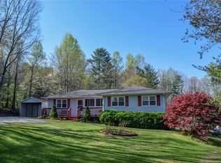 130 Apple Orchard Rd, Mountain Rest, SC 29664