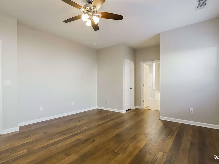 4123 SW Box Elder Path — Photo 8