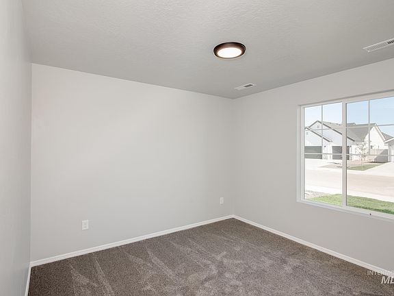 3rd image of 4914 Endicott Dr