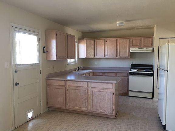 4th image of 1403 Bellamah Dr