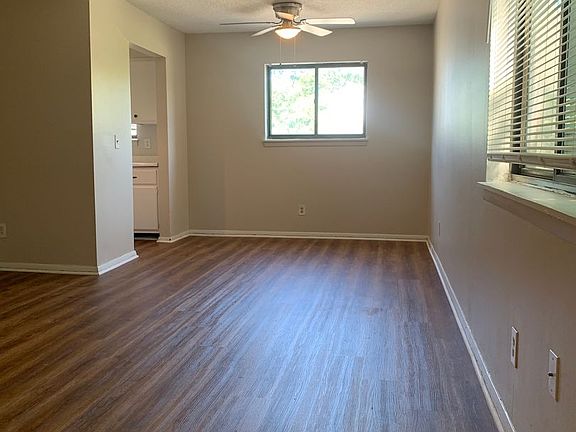 3rd image of 4651-4655 NE Antioch Rd #4653-14