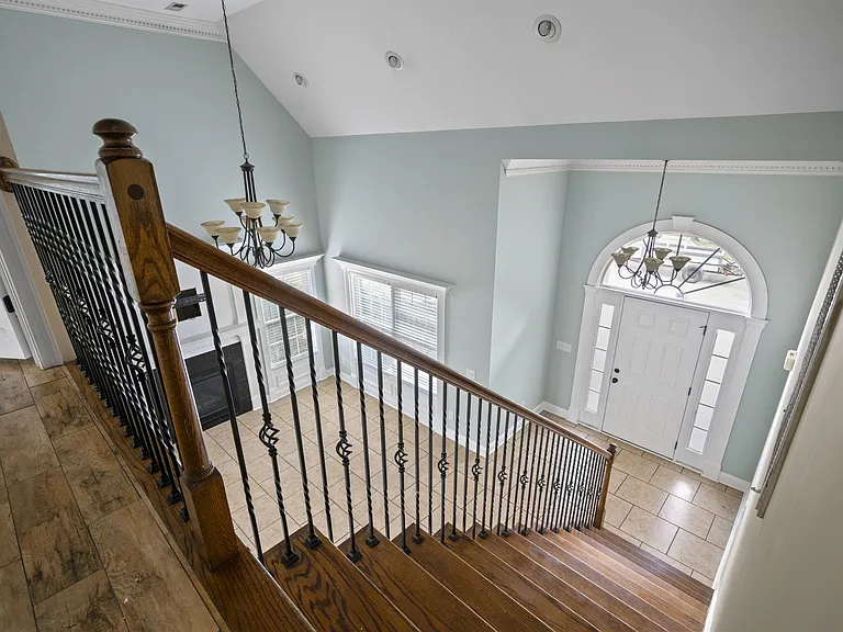 1601 Pickford Ln — Photo 28