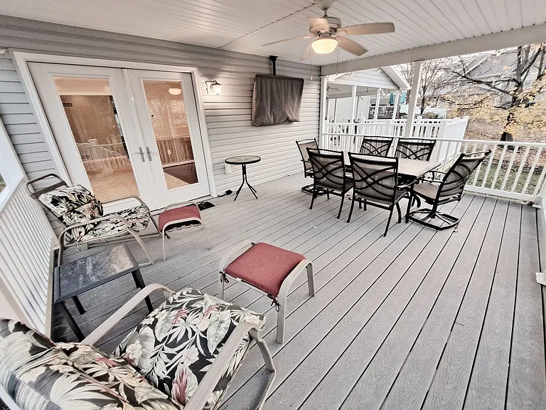 417 Debbi Ct — Photo 53