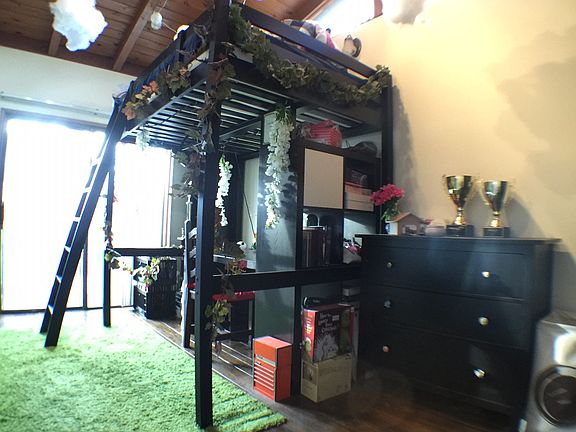 5th image of 4109 W 183rd St