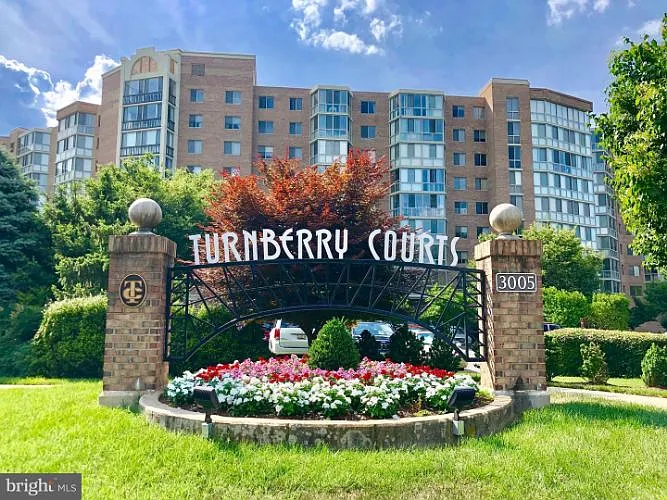 3005 S Leisure World Blvd APT 609 photo 1
