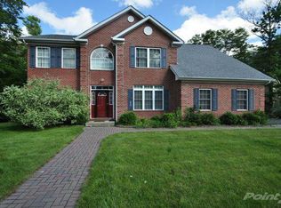 6335 Cherokee Trl, Tobyhanna, PA