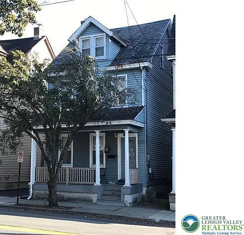 71 W Goepp St