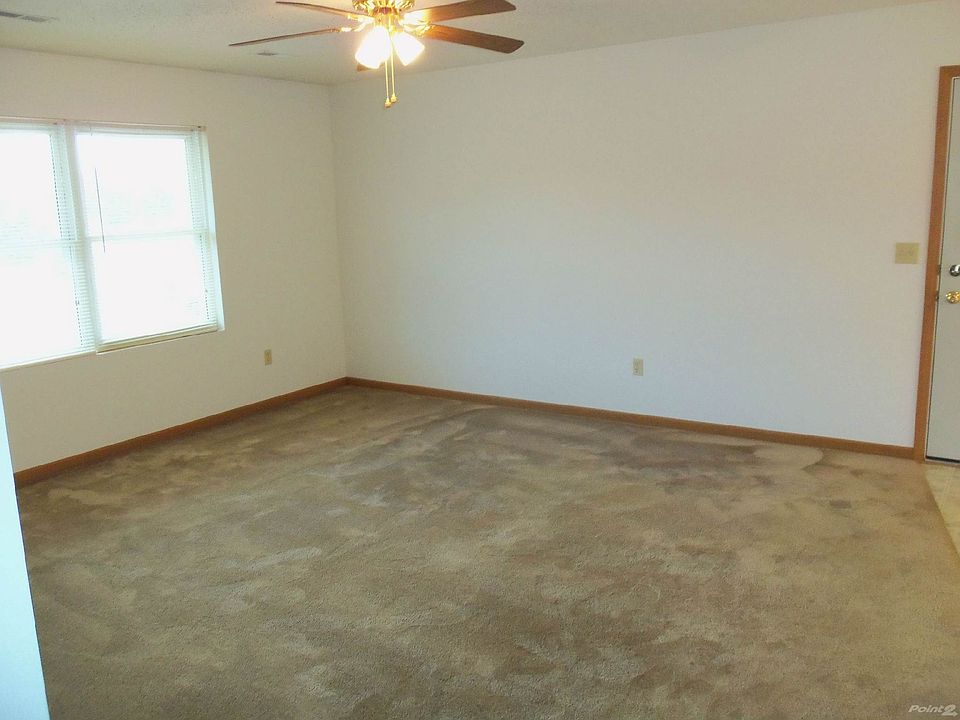 1899 Anne Ln Morris IL Zillow