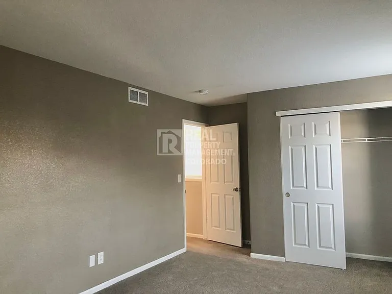 4020 Berwick Ln — Photo 16