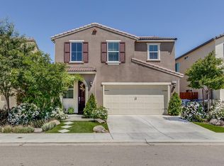3877 Griffith Ave, Clovis, CA 93619