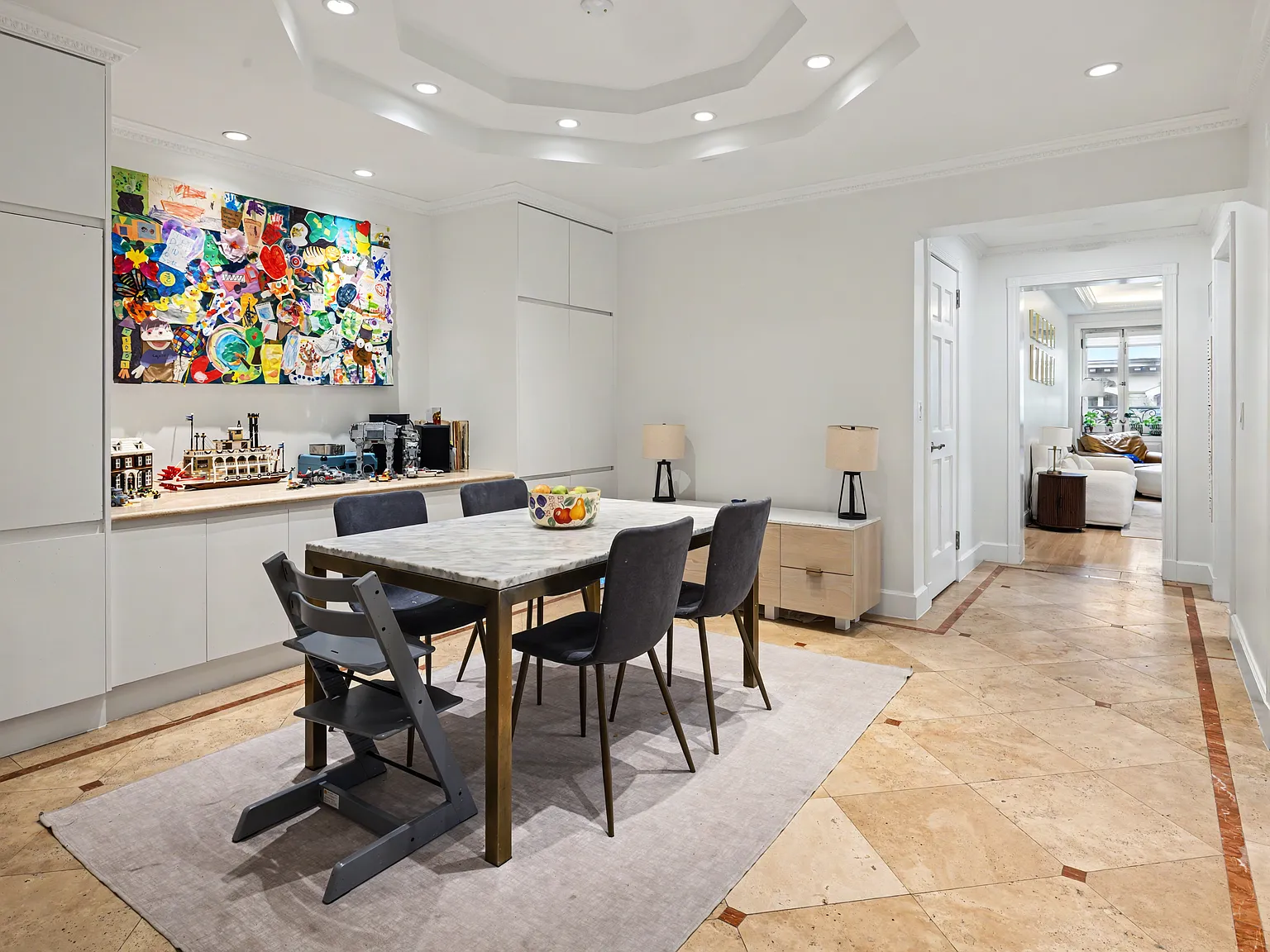 9 East 62nd Street — Photo 2