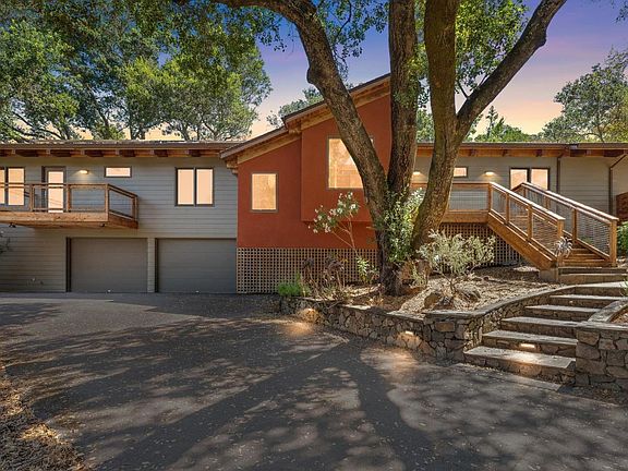 3rd image of 2080 Thornsberry Road