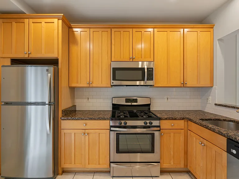 3428 Wilson Blvd — Photo 14