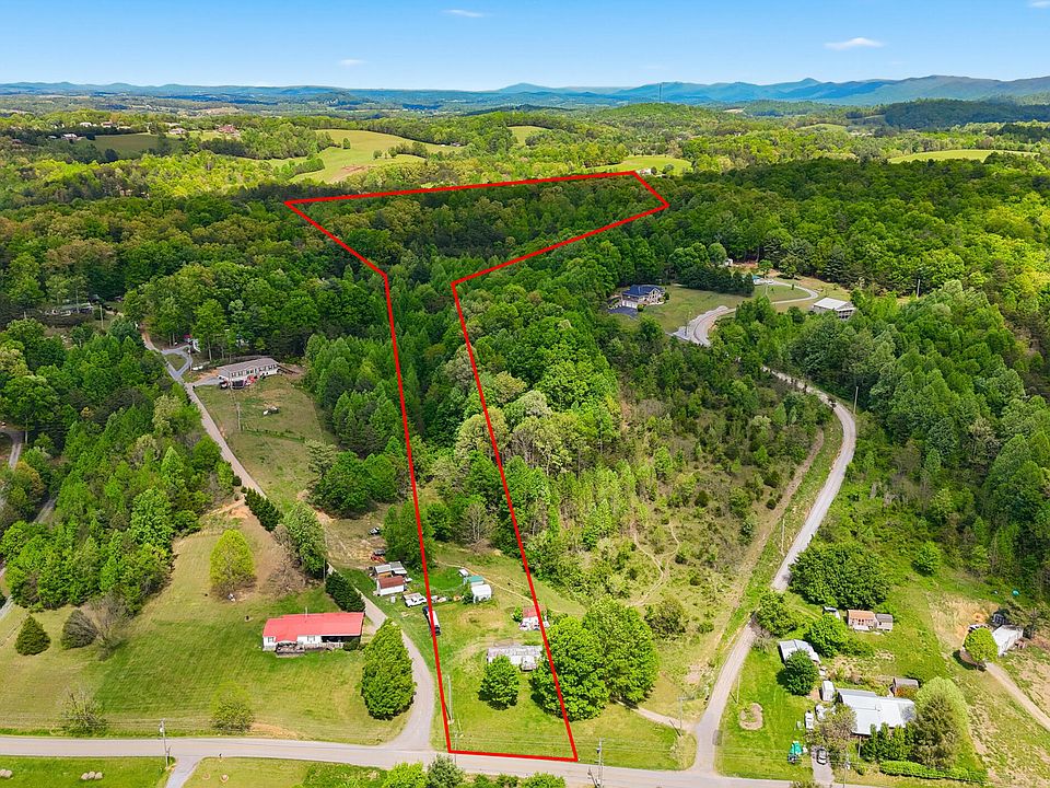1st image of 2376 Middle Creek Rd