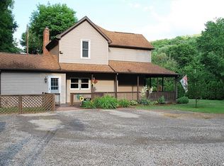 1409 Mercer Rd, Ellwood City, PA 16117