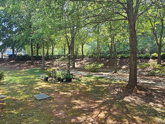 5th image of 8811 Orchard Grove Way