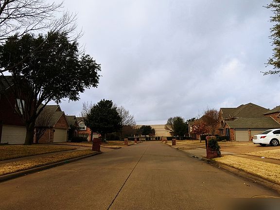 5th image of 2133 Tennyson Dr