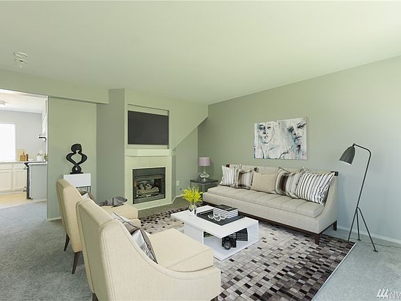 5th image of 4003 S 74th St APT B
