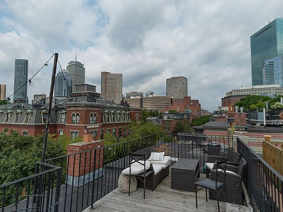 Private roof deck