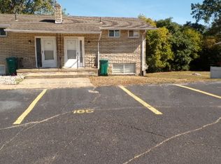 165 Huronview Ct, White Lake, MI 48386
