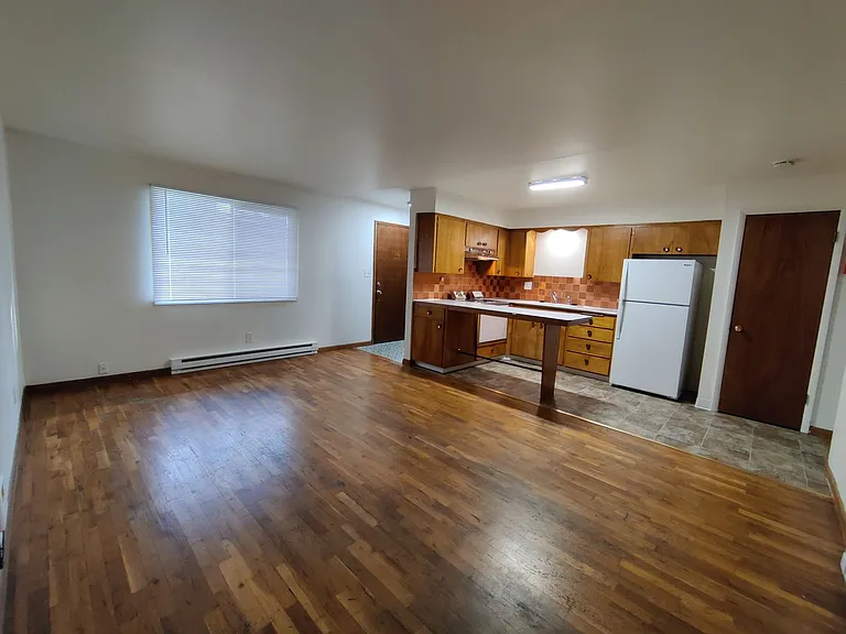 841 N 3rd St — Photo 6