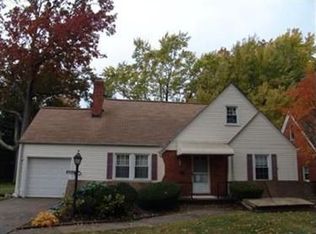 584 Lloyd Rd, Euclid, OH 44132