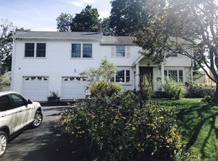 12 Roxbury Rd, Norwalk, CT 06855