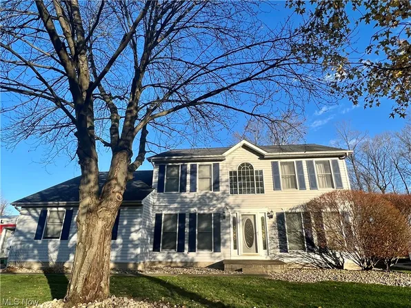 101 Oakdale Pl, Cortland, OH 44410