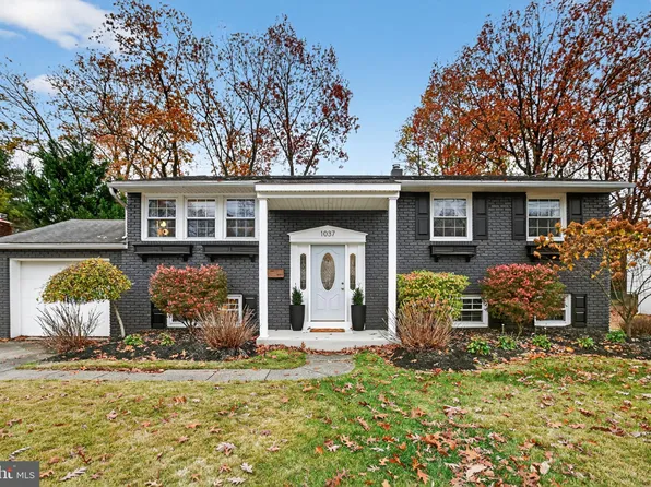 1037 Standish Dr, Turnersville, NJ 08012