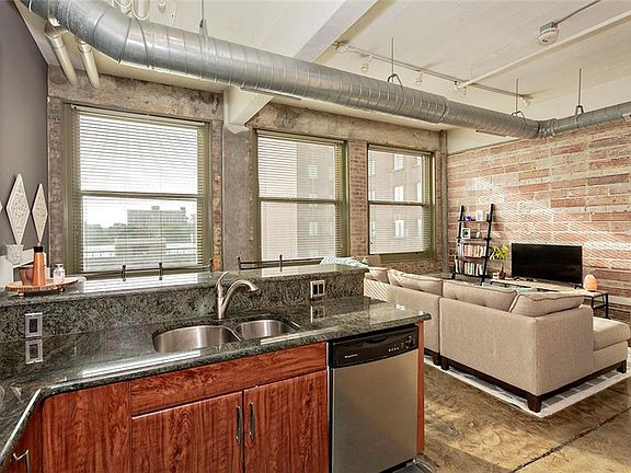 5th image of 1104 Prospect Ave E APT 404