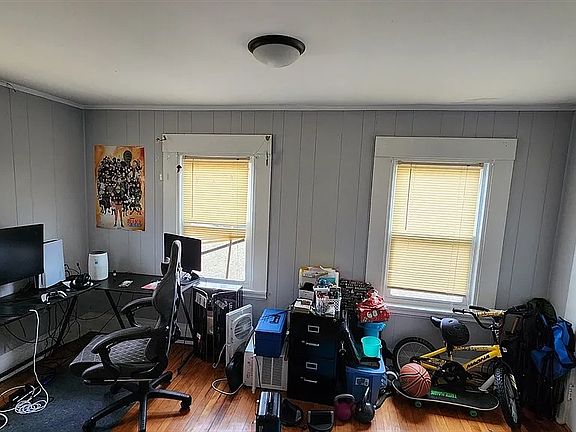 4th image of 32-36 Granite St #2L