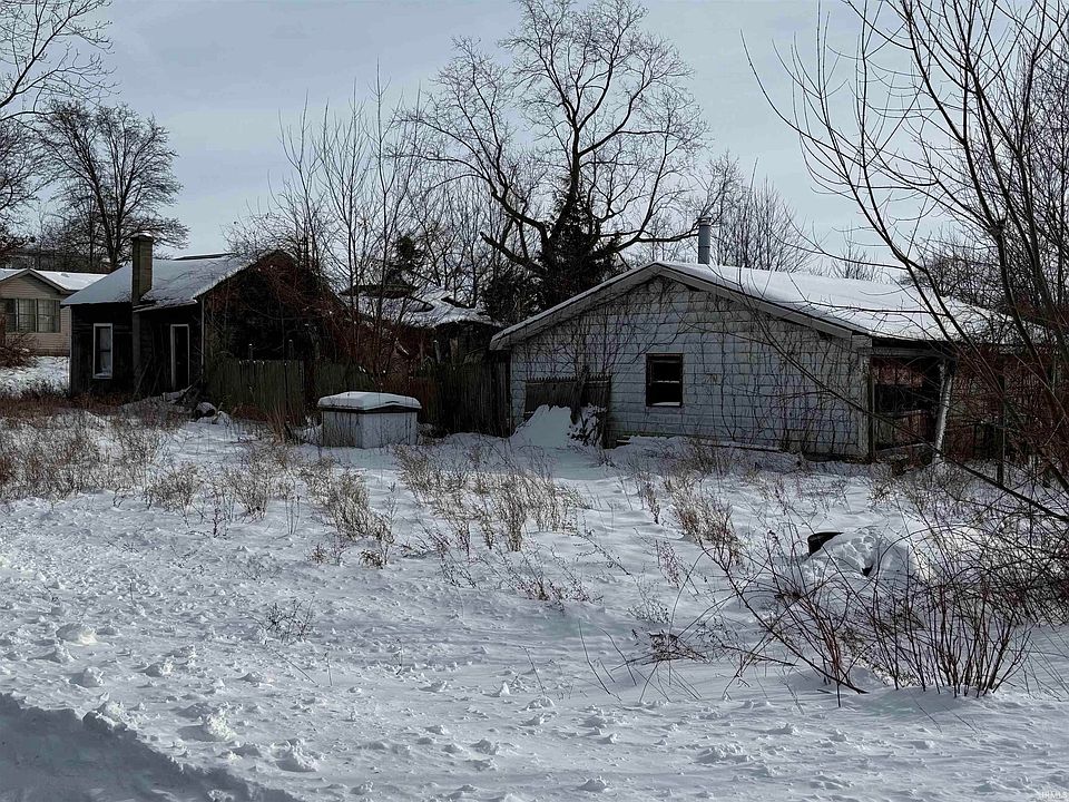 1st image of 708 E 100th Rd S