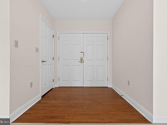 3rd image of 2416 Windrow Dr