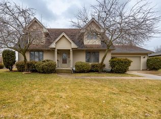 1540 Larson St, Sycamore, IL 60178