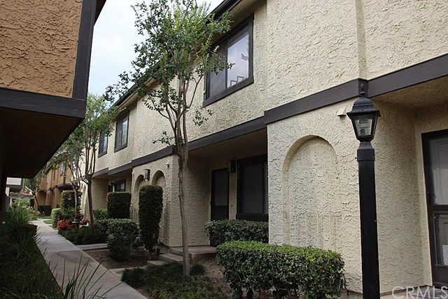 1st image of 750 Tocino Dr