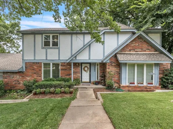 1205 Cedar Ridge Rd, Edmond, OK 73013