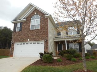 5914 Laurel Creek Ct, Greensboro, NC 27405