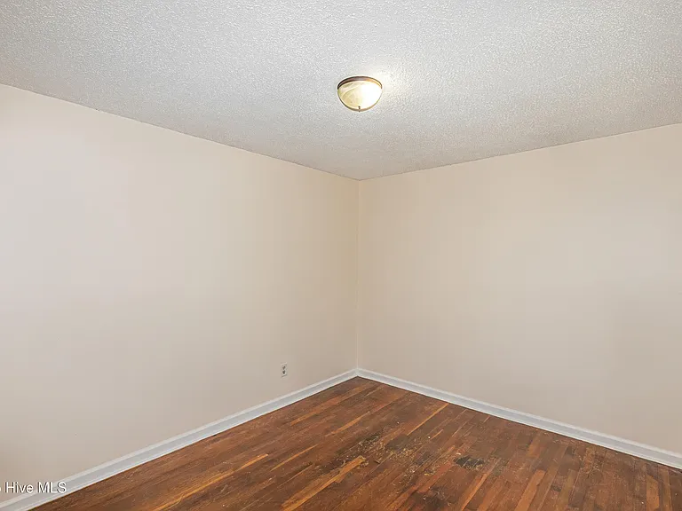 717 New River Dr — Photo 27