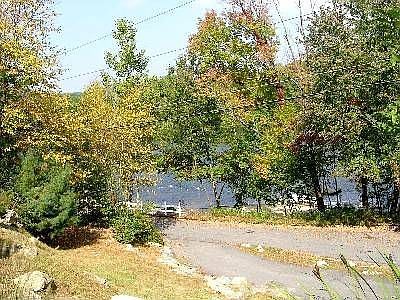 3rd image of 25 Beach Ct