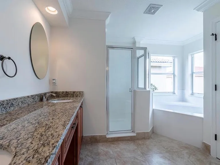 4147 Meade Way — Photo 6