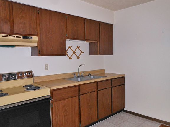 4th image of 604 Patty Dr APT C