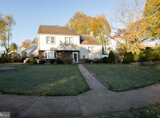 850 E Cathedral Rd, Philadelphia, PA 19128